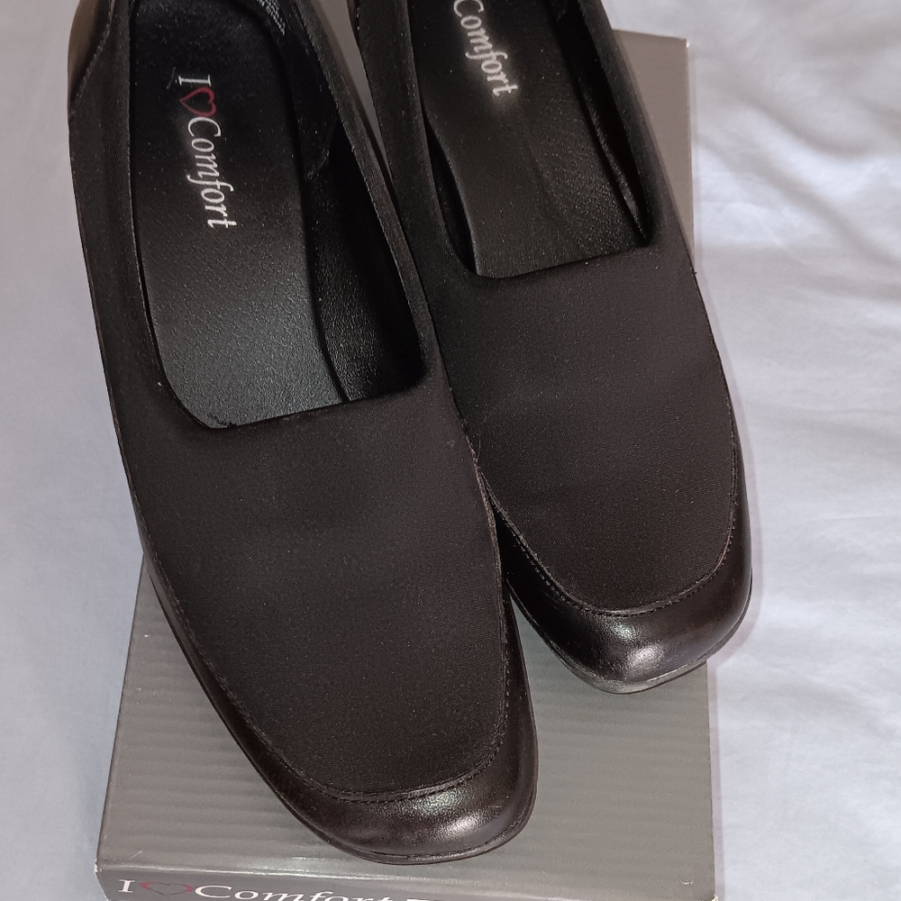 Women's Black Loafers